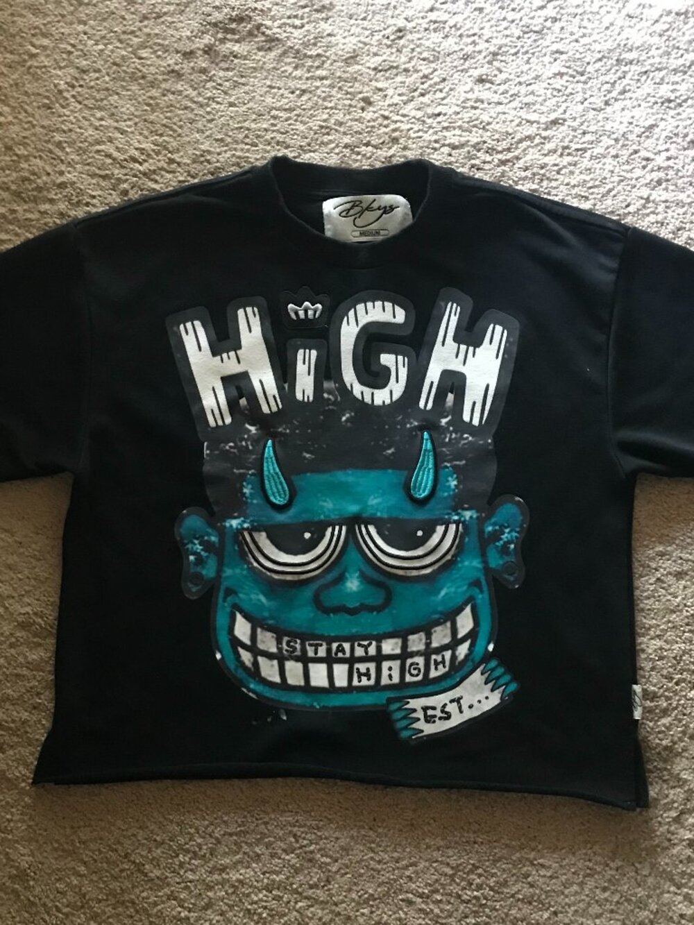 Men's  shirt size medium